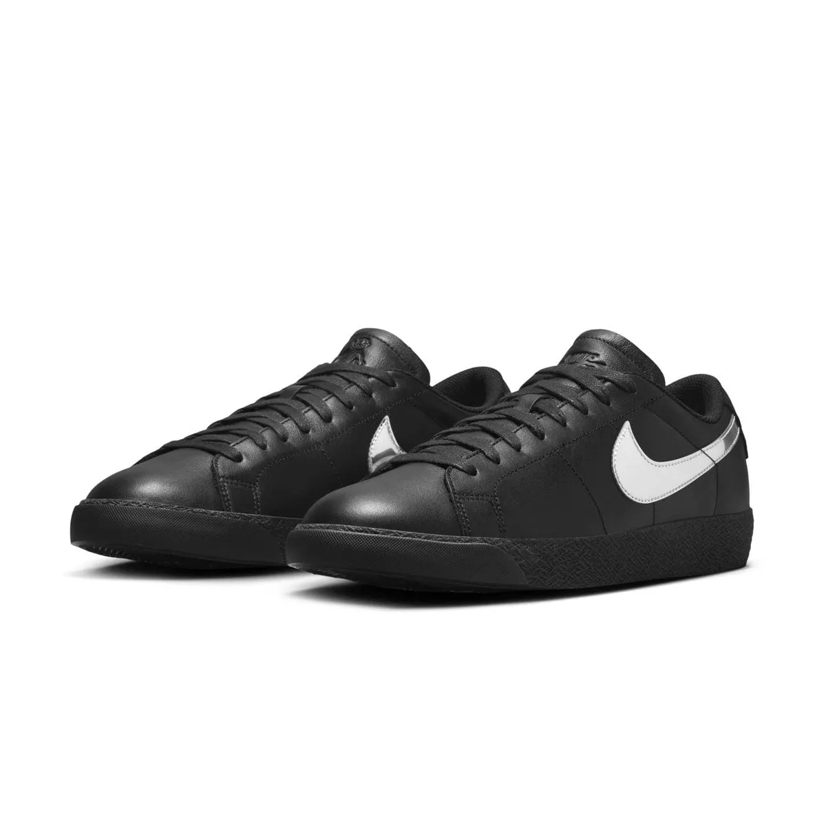  Dancer Skateboards SB Zoom Blazer Low 'Black Metallic Silver'