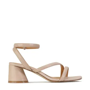 EOS Petricia Nude