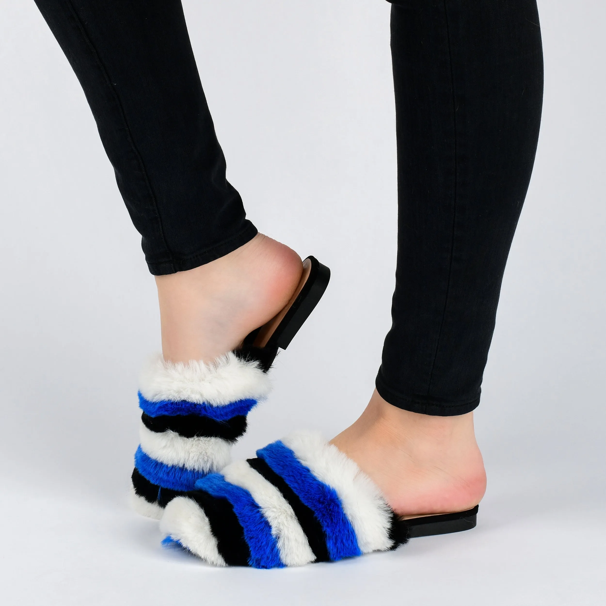 Journee Collection Women's Faux Fur Evelin Mule