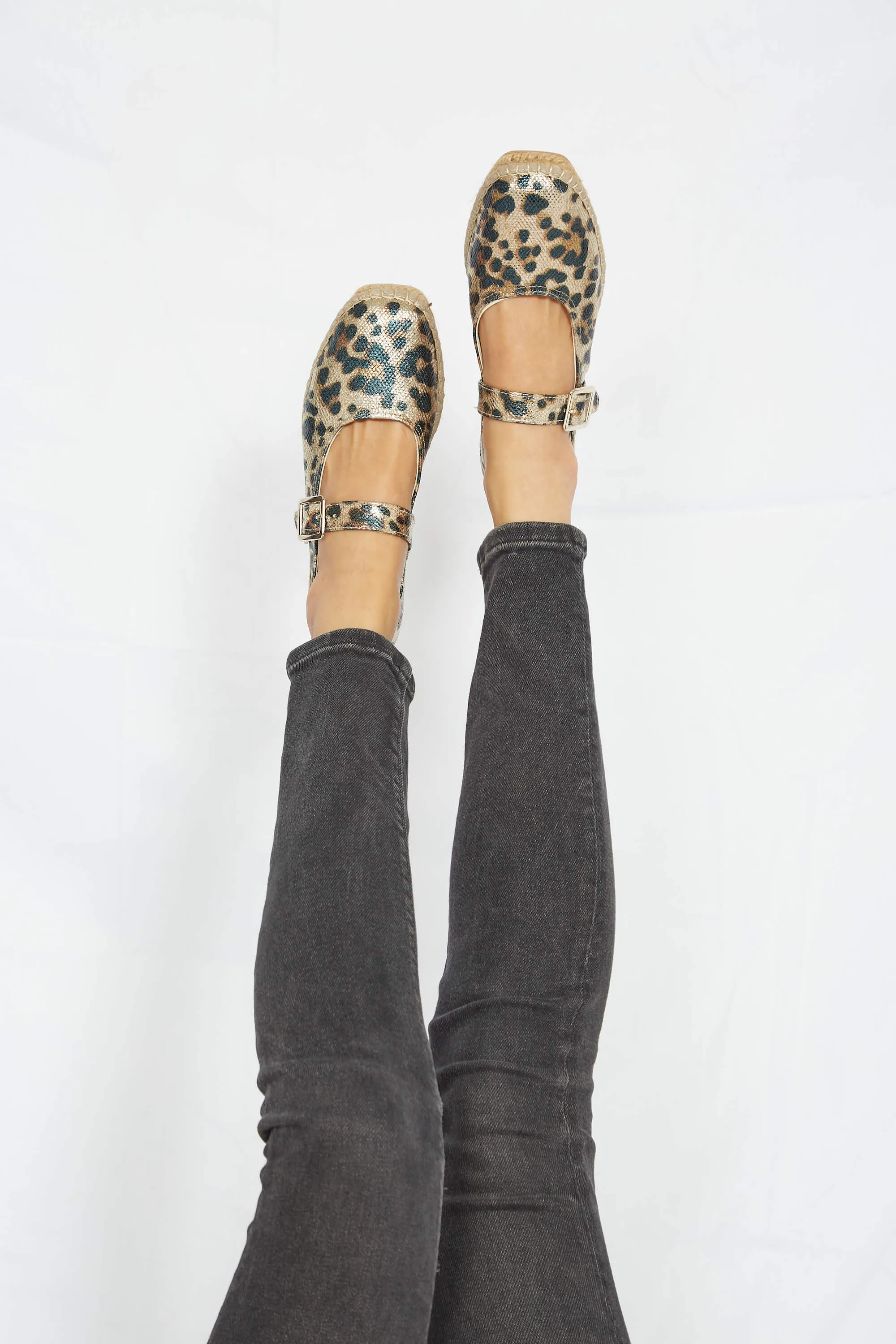 Leopard Vegan Recycled Linen & Jute Manoletinas | Multi