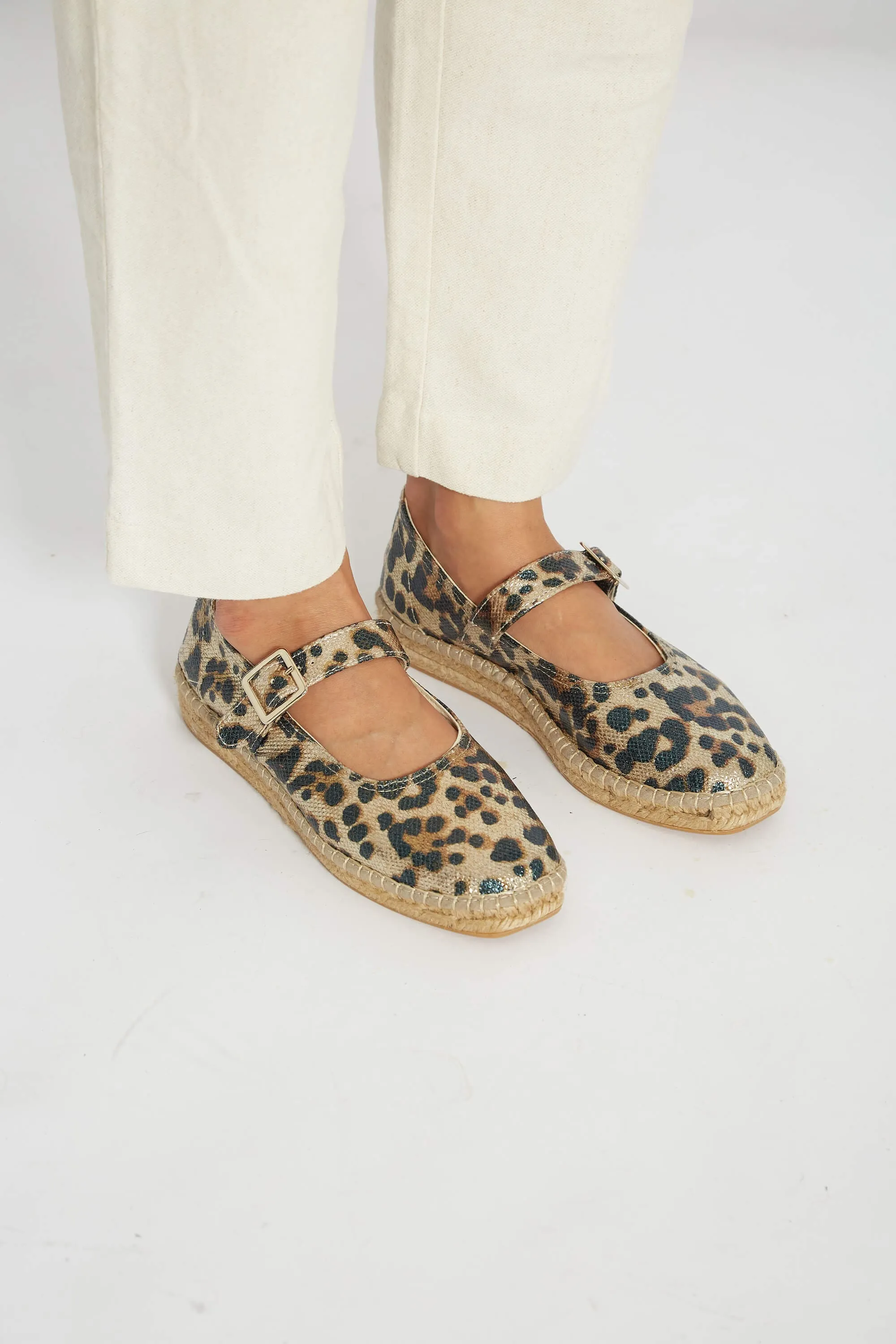 Leopard Vegan Recycled Linen & Jute Manoletinas | Multi