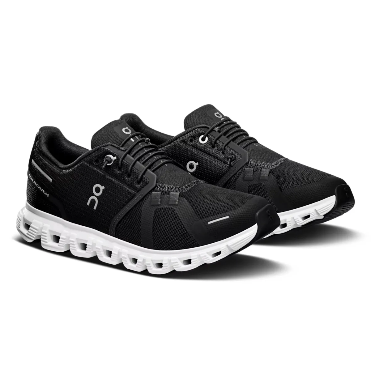 On Running Women's Cloud 6 Black/White