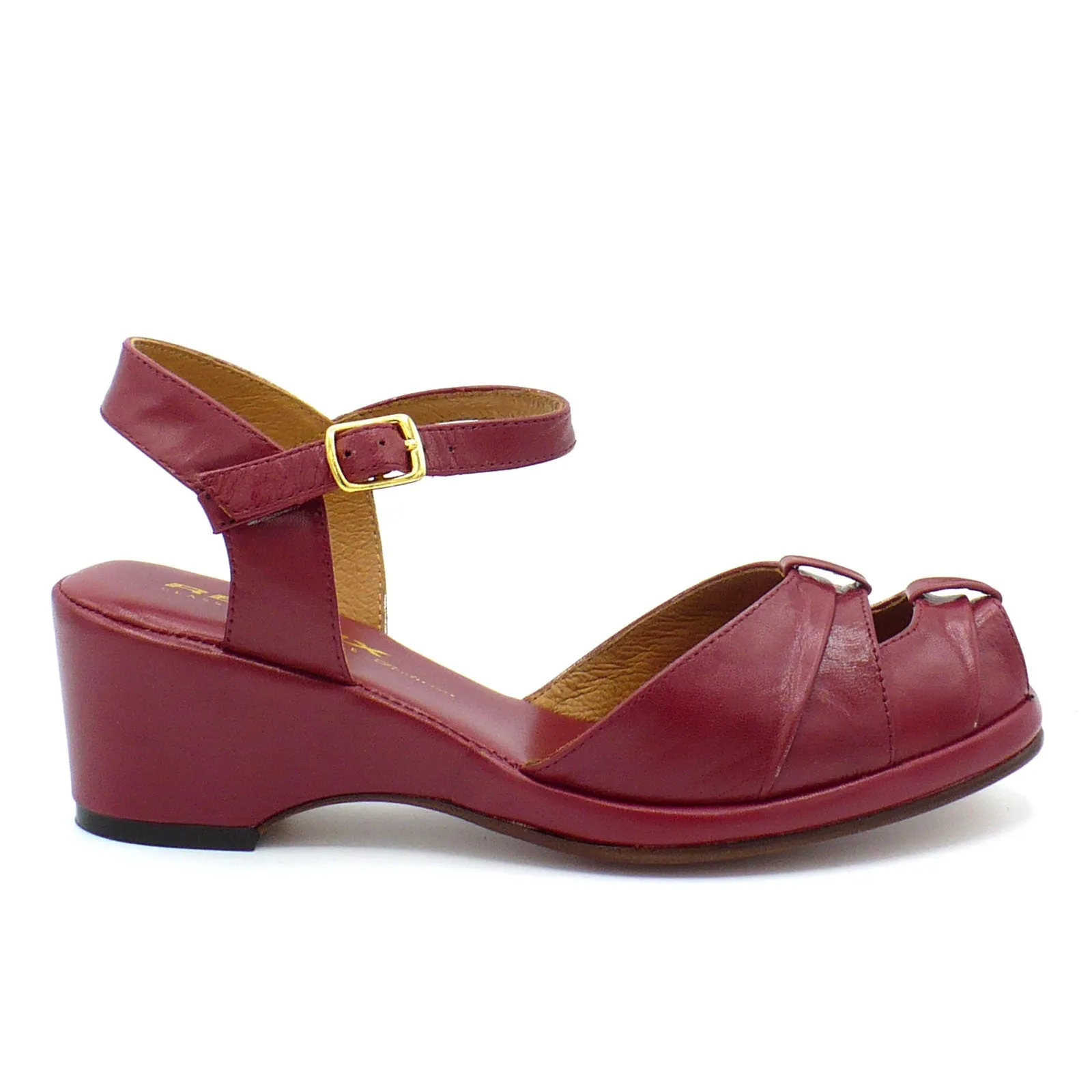 Pleated Toe