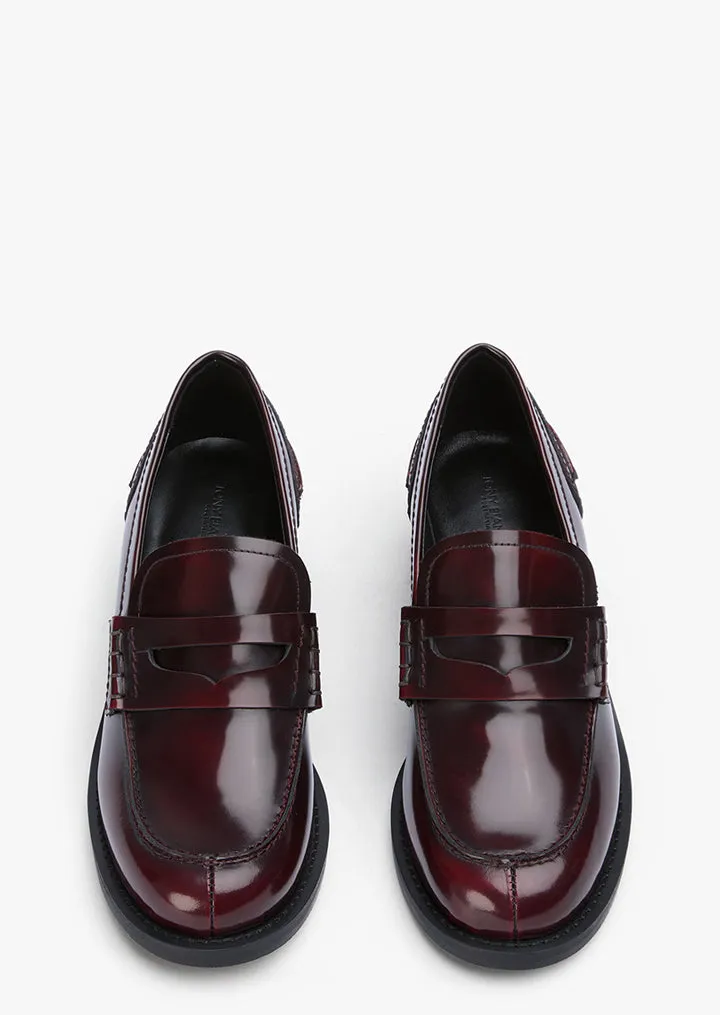 Polly Burgandy Rub Off