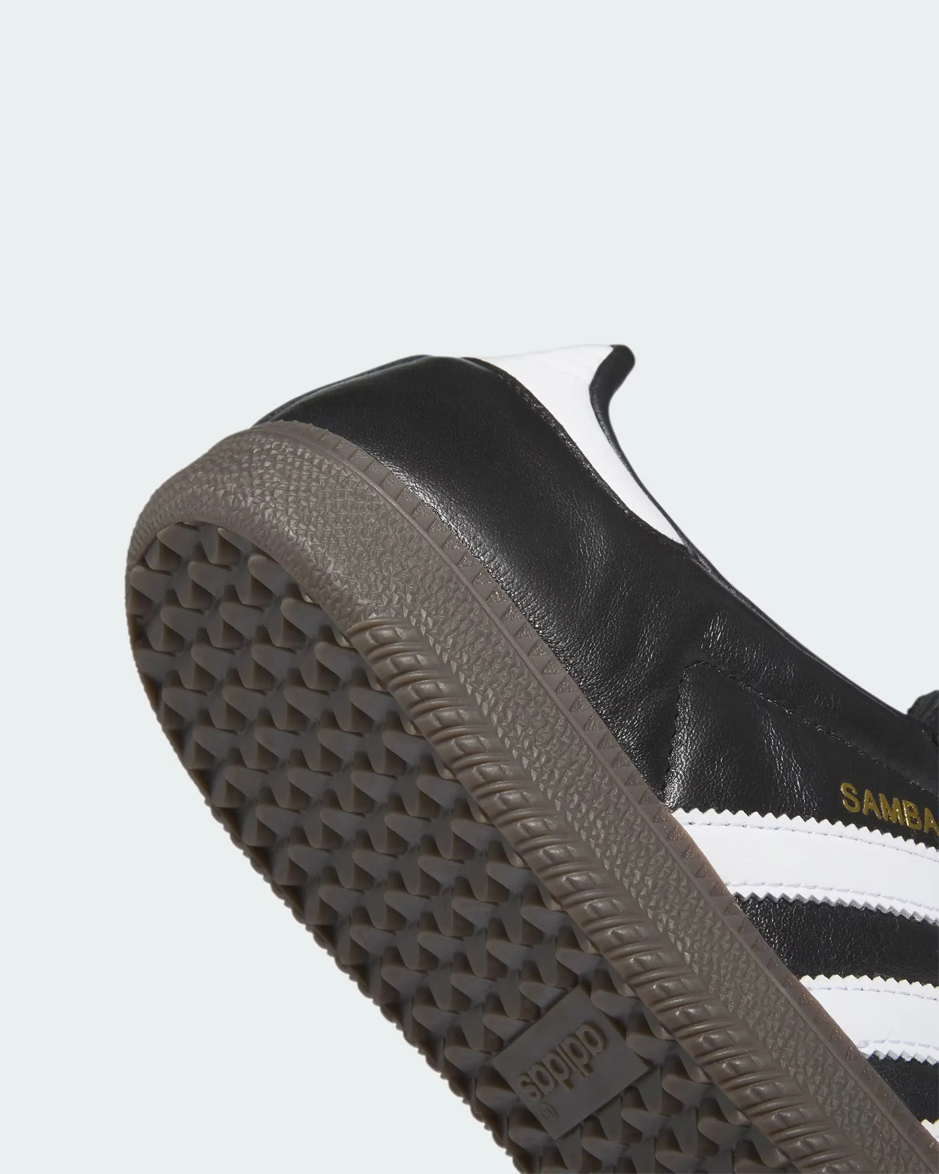 Samba ADV Shoes - Core Black / Cloud White / Gum