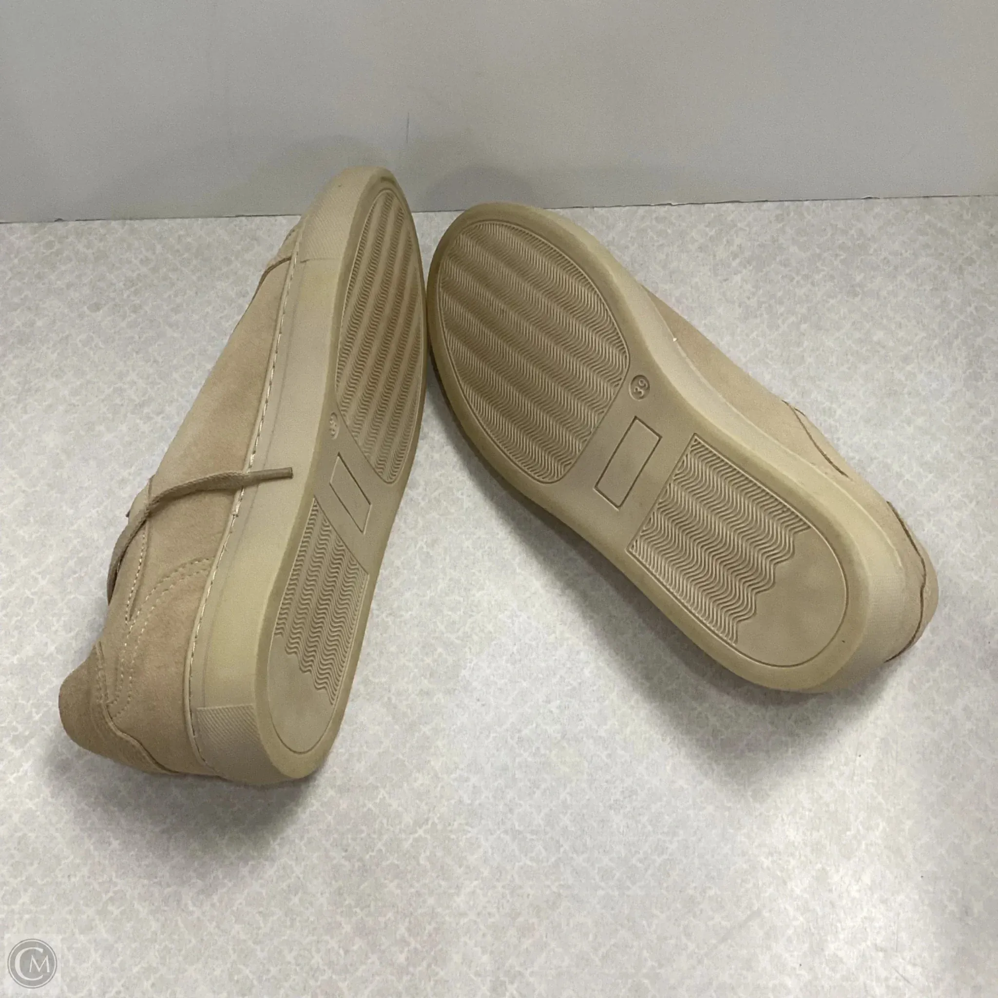 Shoes Sneakers By Avellini In Tan, Size: 8.5