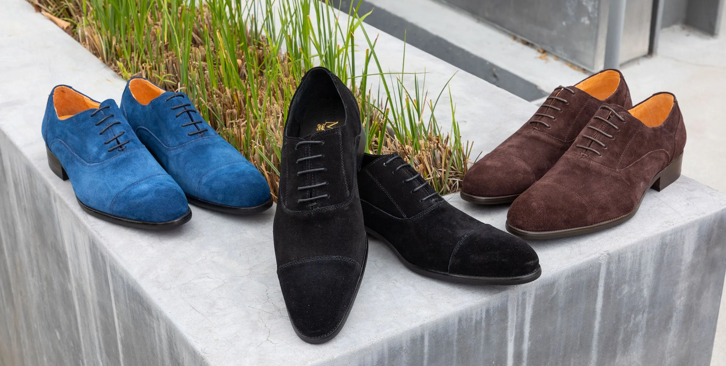 Suede Lace-Up Oxford Black